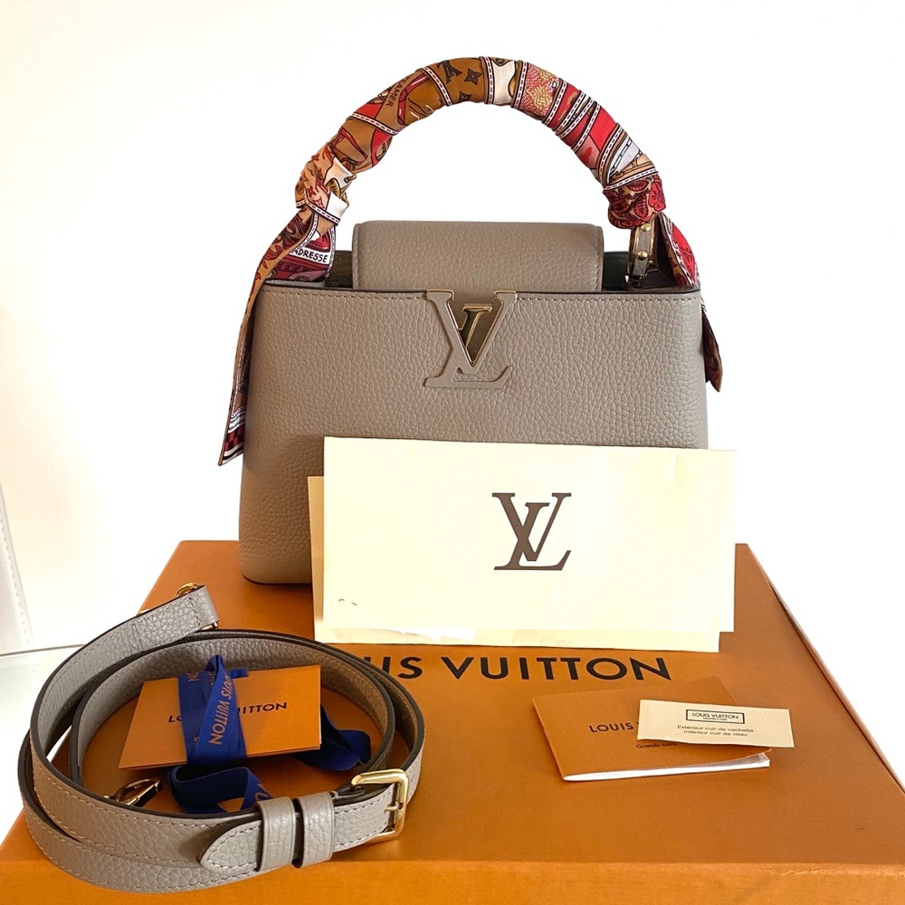 SOLD OUT!!! LOUIS VUITTON Capucines BB